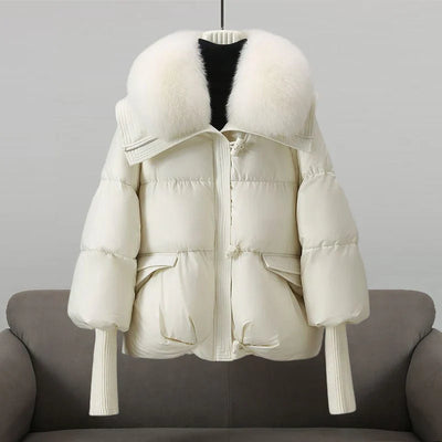 Valina | Stylish Elegance in a Coat