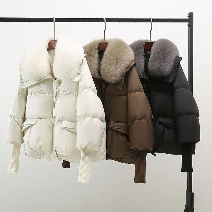 Valina | Stylish Elegance in a Coat